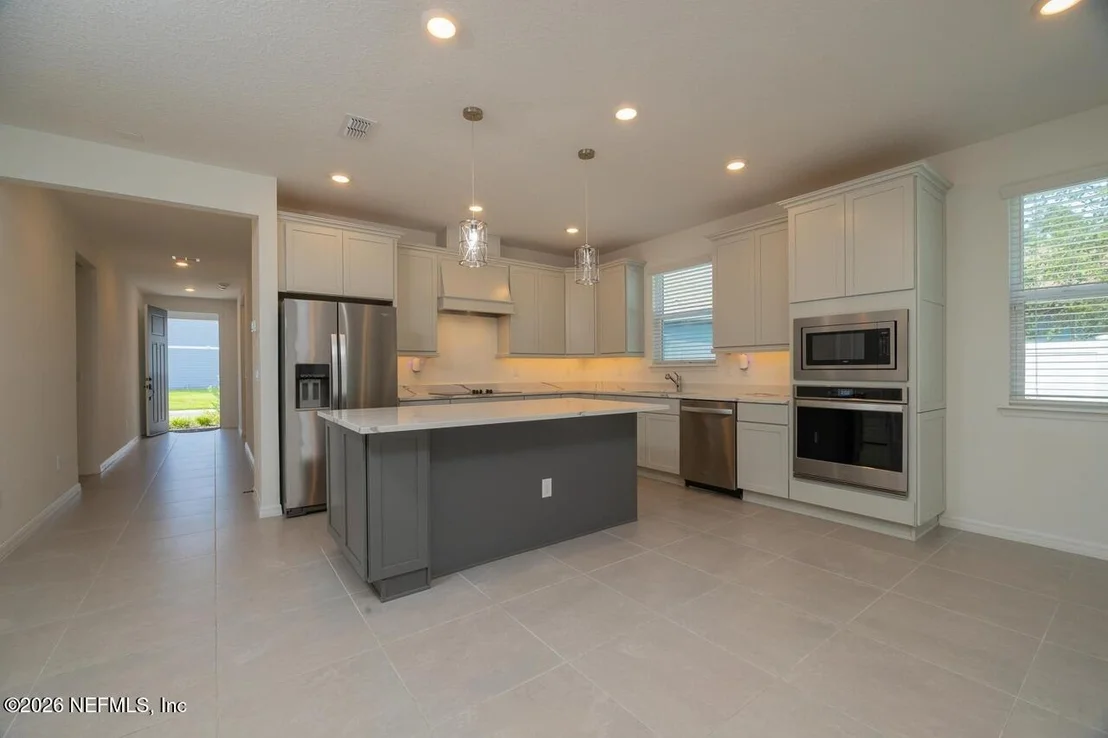 Photo of 127 SHELL CREEK Court