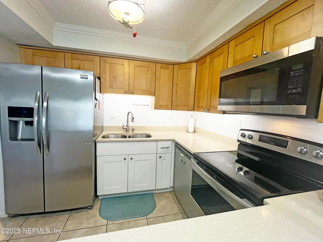 Photo of Unit B110 at 7175 A1A