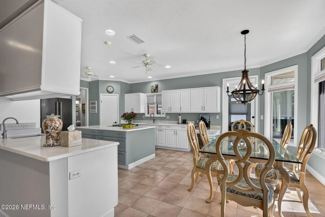 Photo of 2206 LAUGHING GULL Circle