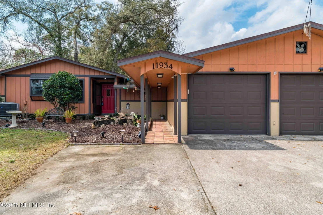 Photo of 11934 CANEY Lane