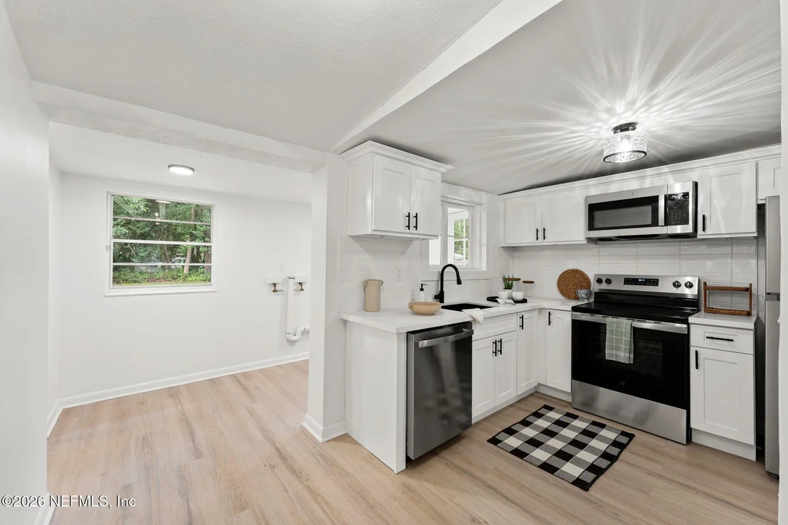 Photo of 5604 CRUZ Road