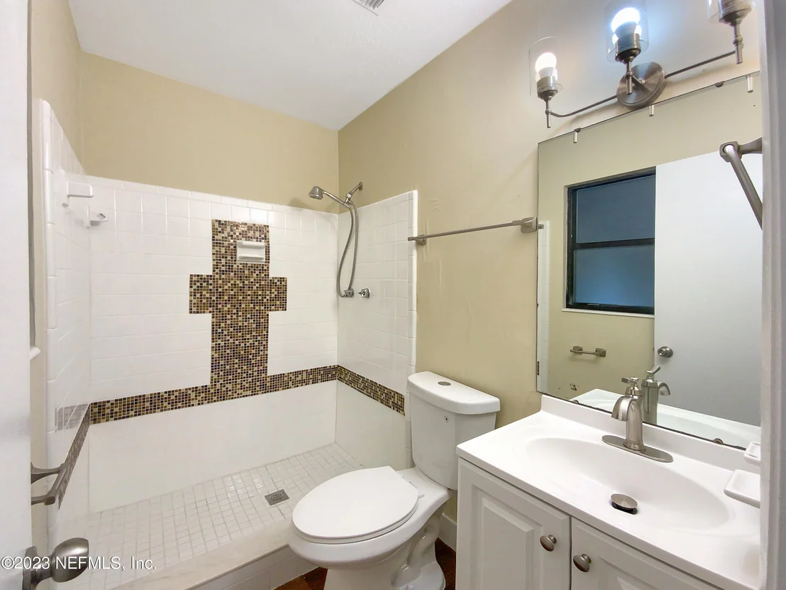 Photo of 5040 MCMANUS Drive