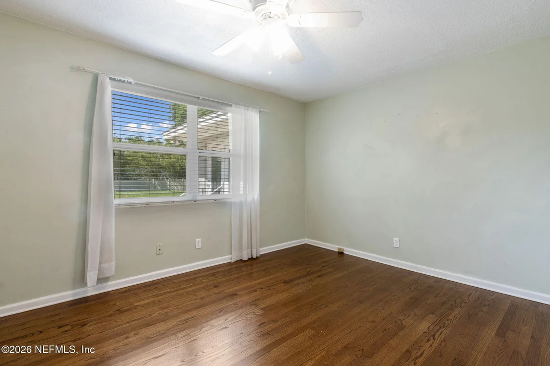 Photo of 915 OLD GROVE Manor