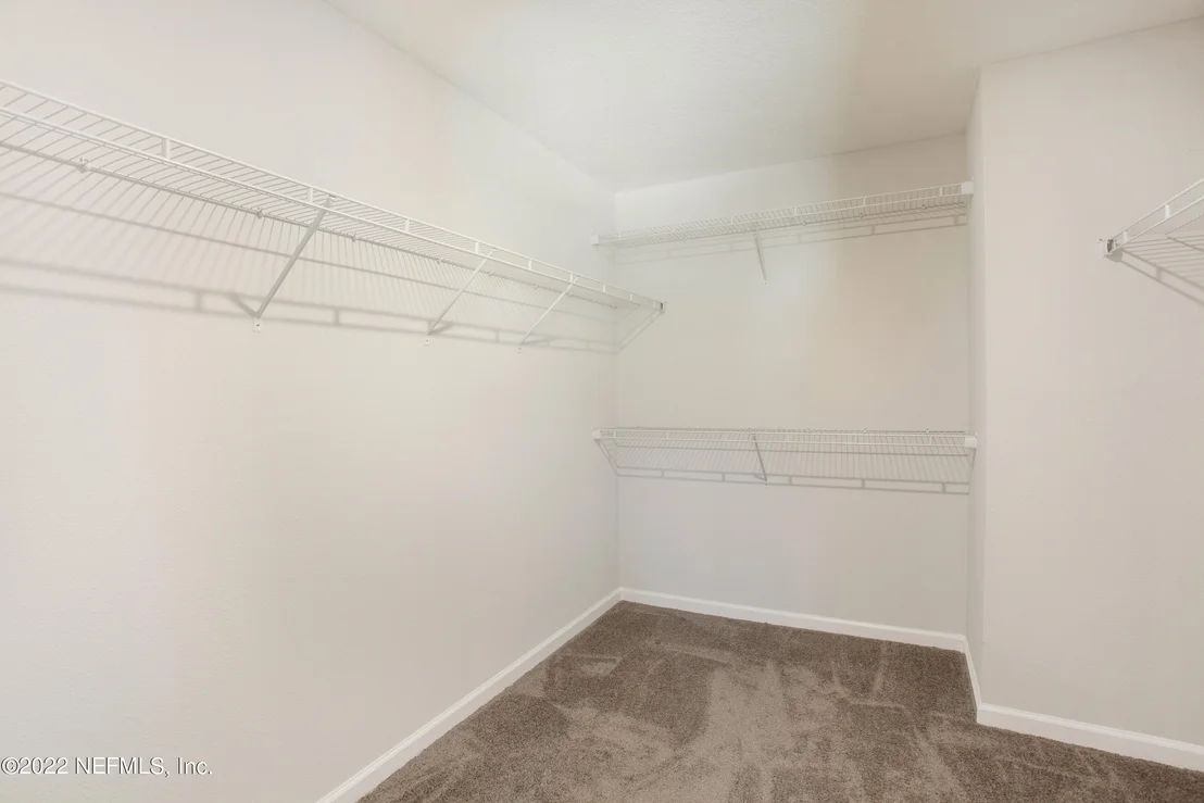 Photo of 429 NARROWLEAF Drive