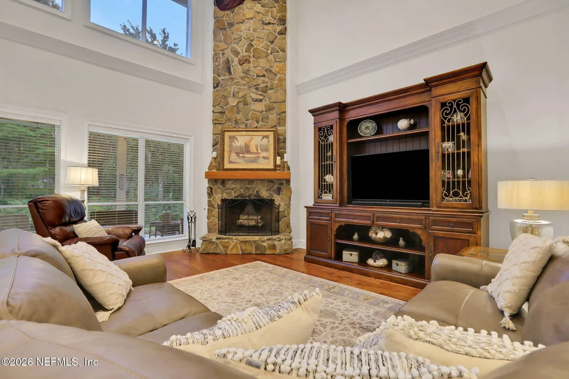 Photo of 696 FREDERIC Drive