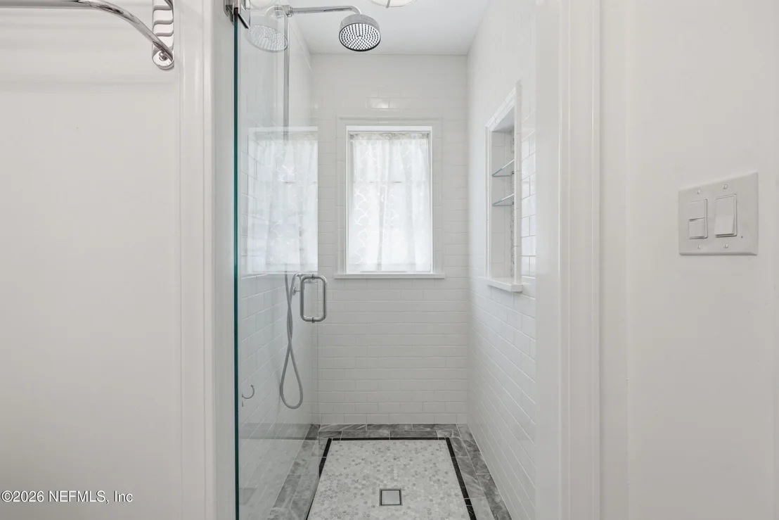 Photo of 1622 AVOCA Place