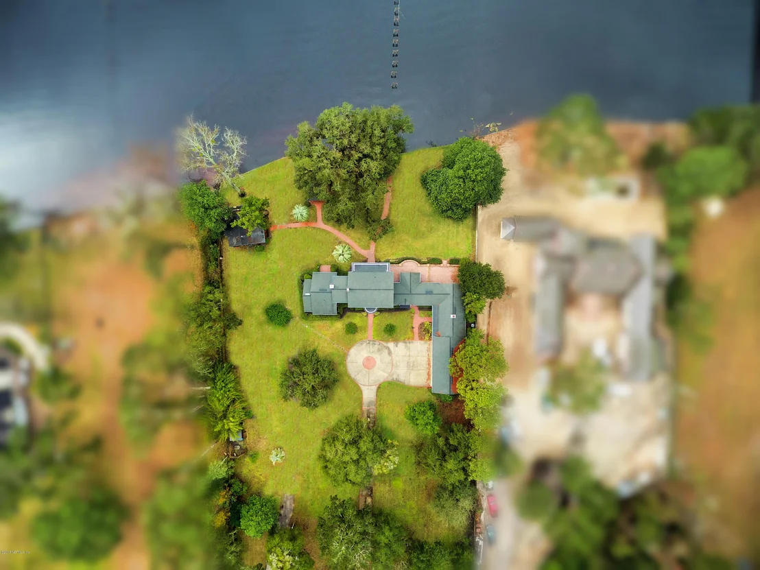 Photo of 1250 HERON POINT Road