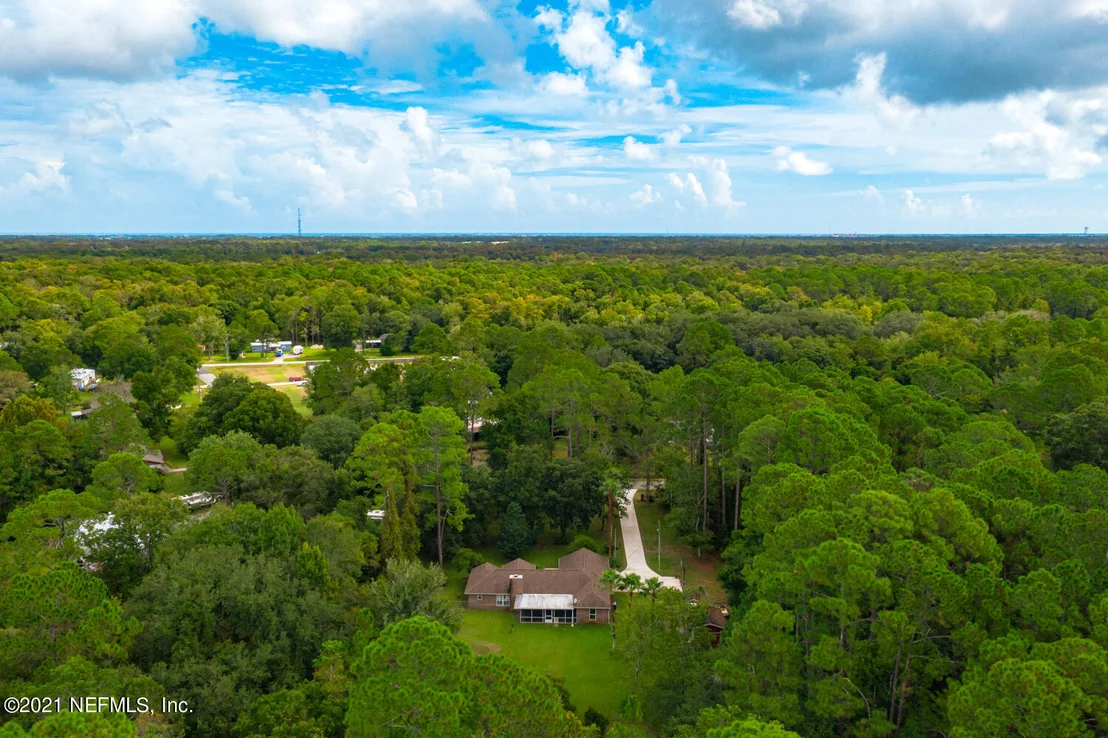 Photo of 370 CIRCLE Drive W