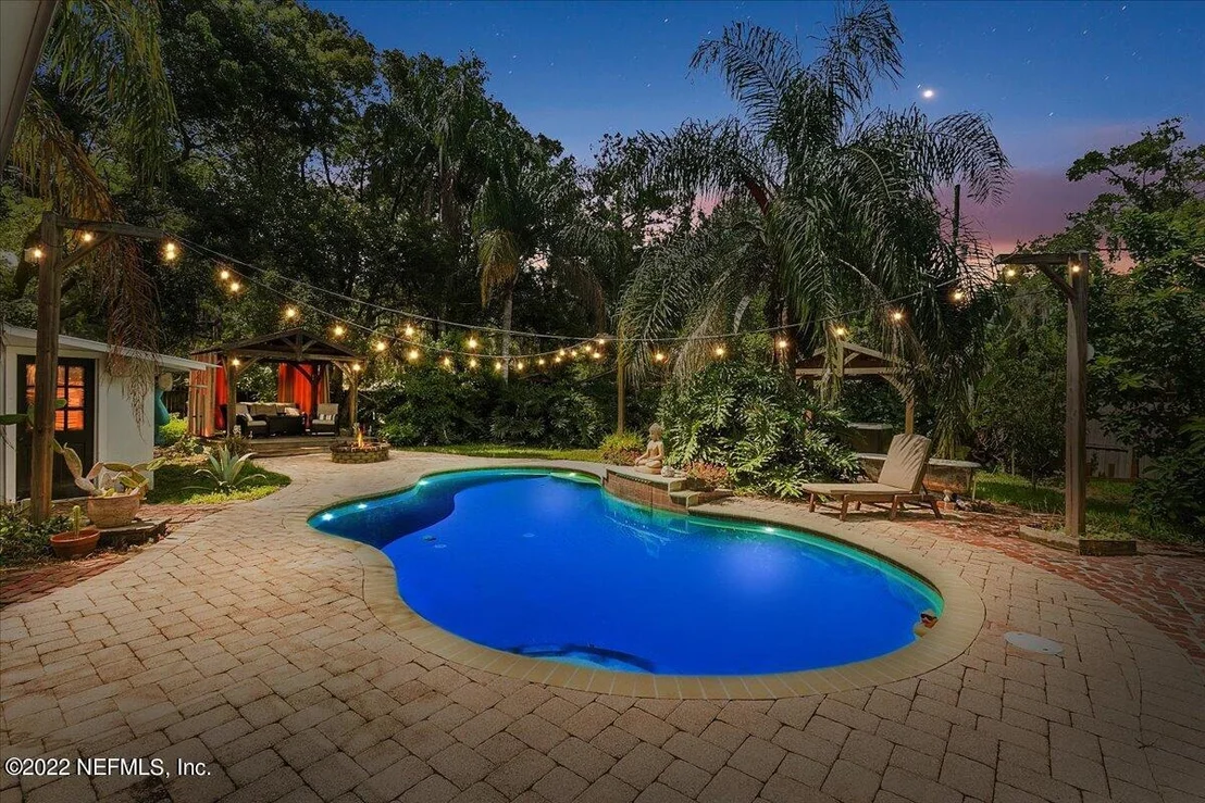 Photo of 2704 LORETTO Road