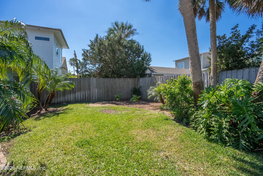 Photo of 111 FERDINAND Avenue