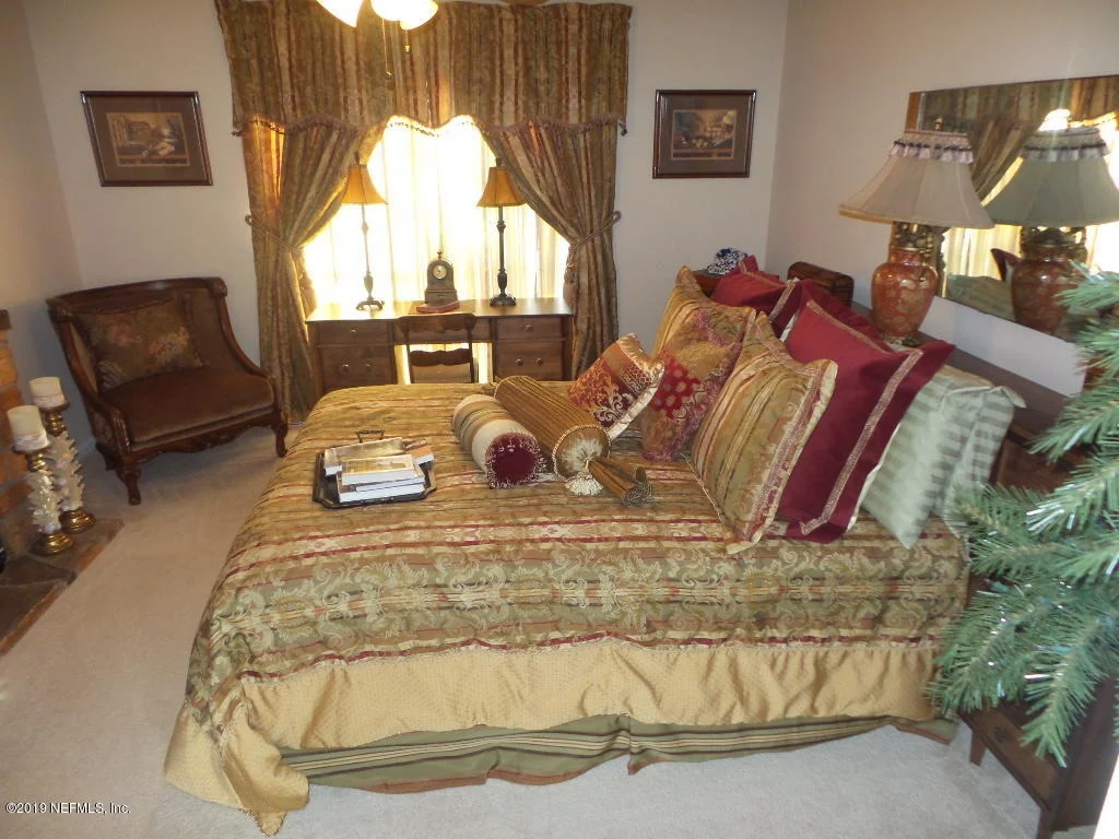 Photo of 1012 OAK ARBOR Circle