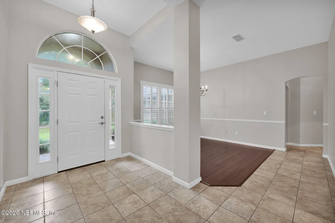Photo of 879 SONGBIRD Drive