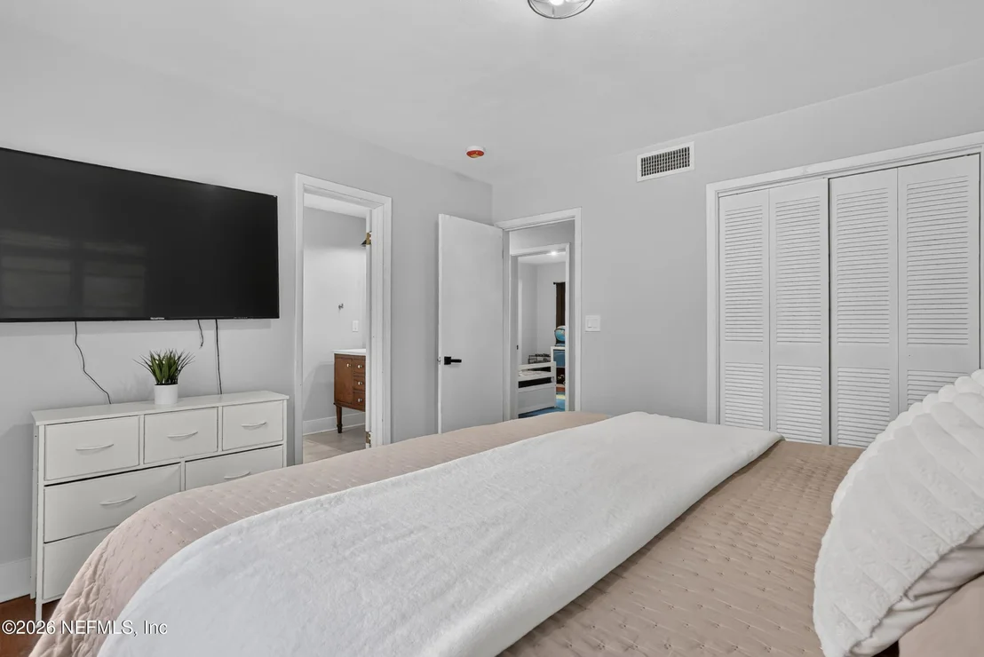 Photo of 2864 SCOTT Circle