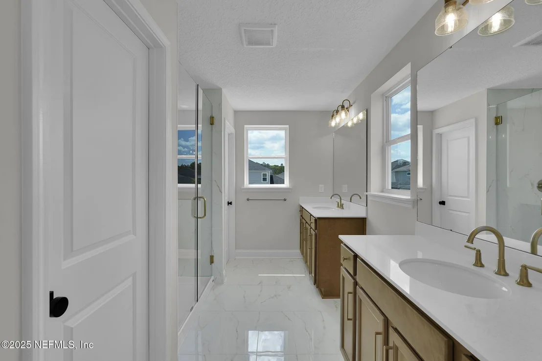 Photo of 329 REFLECTIONS Avenue