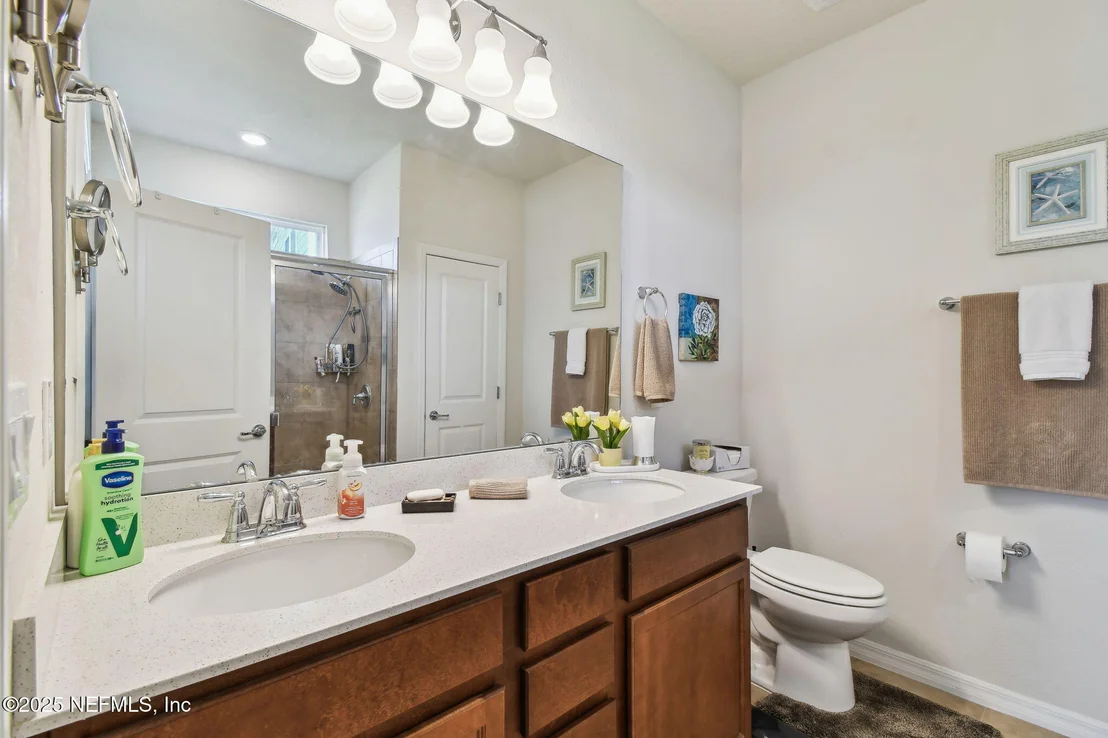 Photo of 182 MYRTLE OAK Court