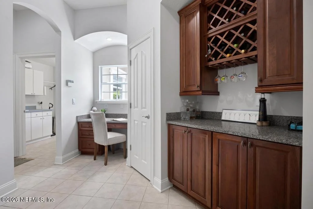 Photo of 124 RIVER PLANTATION Road N