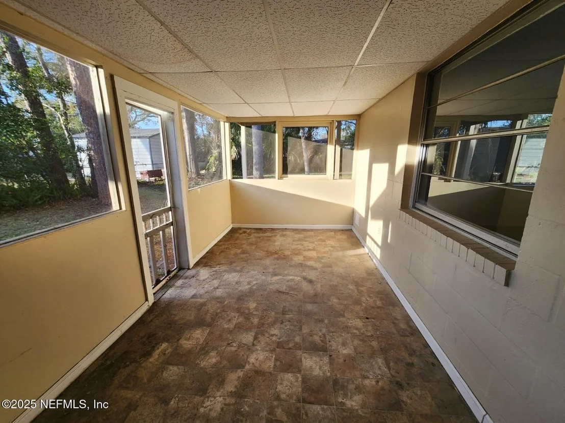 Photo of 6523 HASLETT Drive N