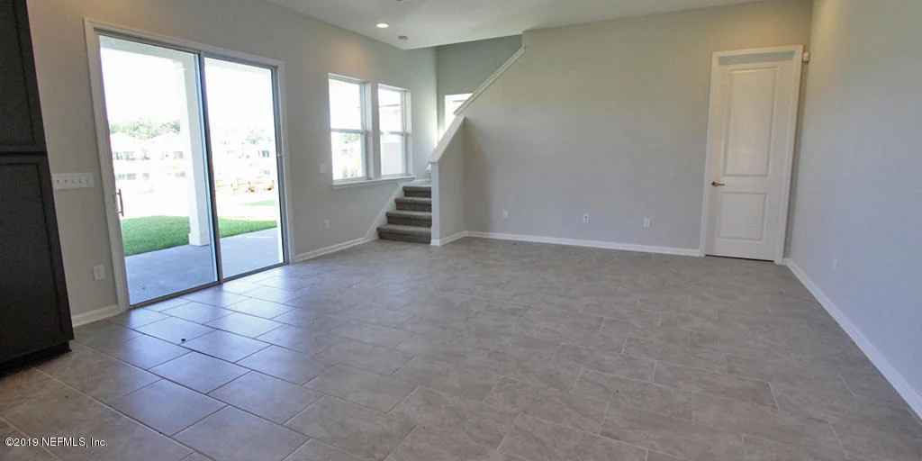 Photo of 206 BROADLEAF Lane