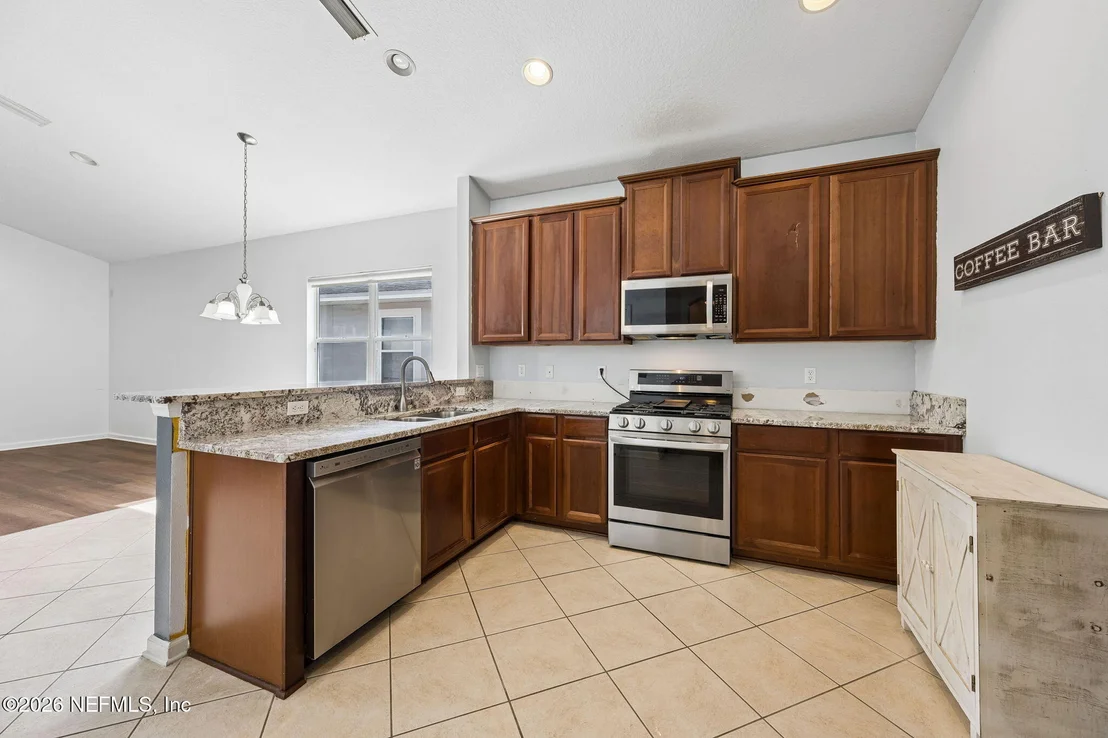 Photo of 5907 WIND CAVE Lane
