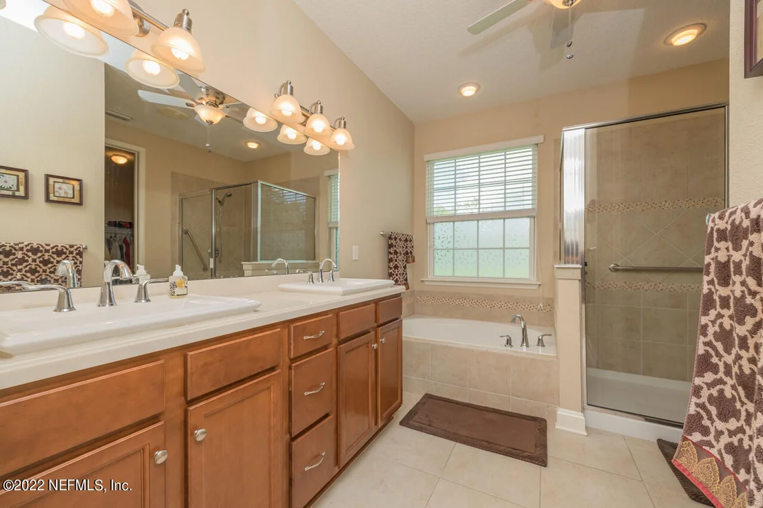 Photo of 121 DEERFIELD GROVE Way