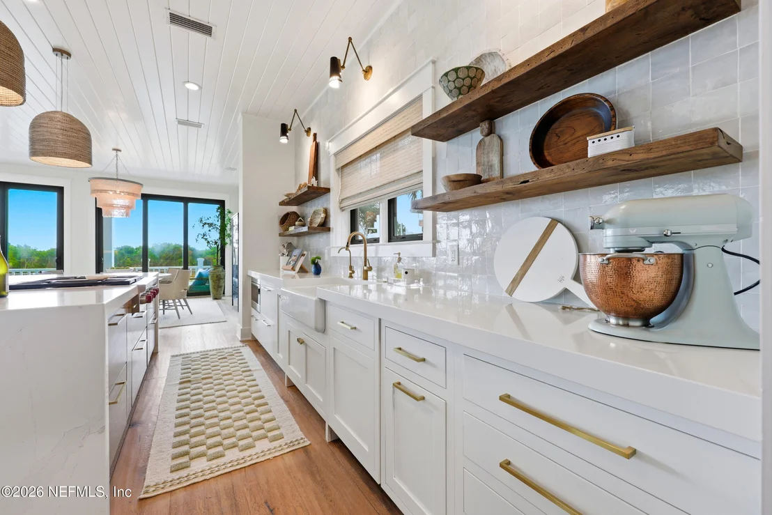 Photo of 688 OCEAN PALM Way