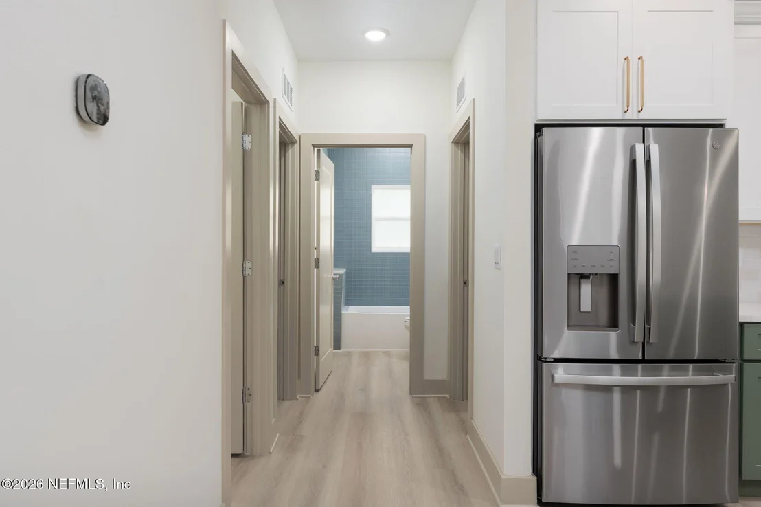 Photo of 716 W 6TH Street