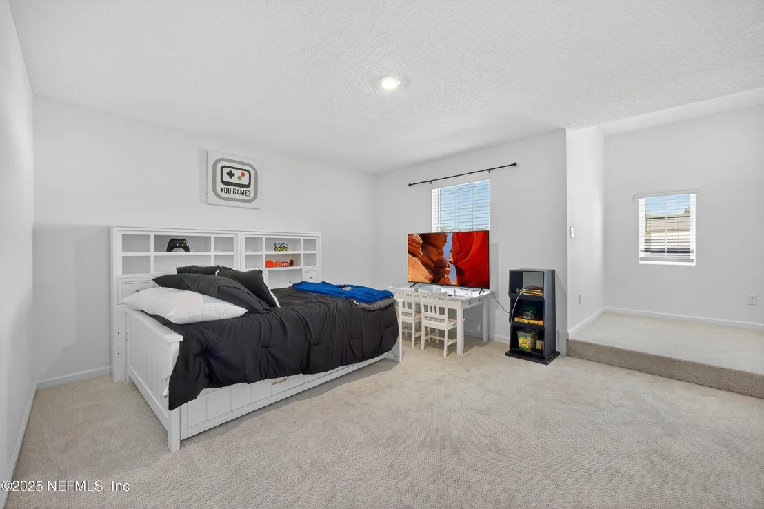 Photo of 2113 FEATHEREDGE Way
