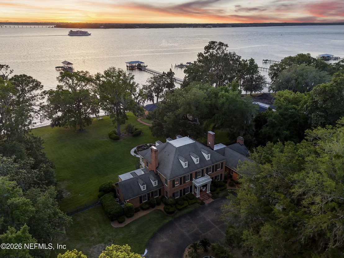 Photo of 13200 MANDARIN Road
