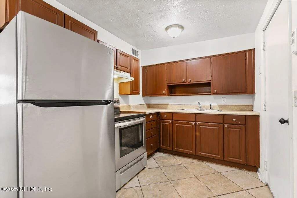 Photo of 1004 MAYNARD Street