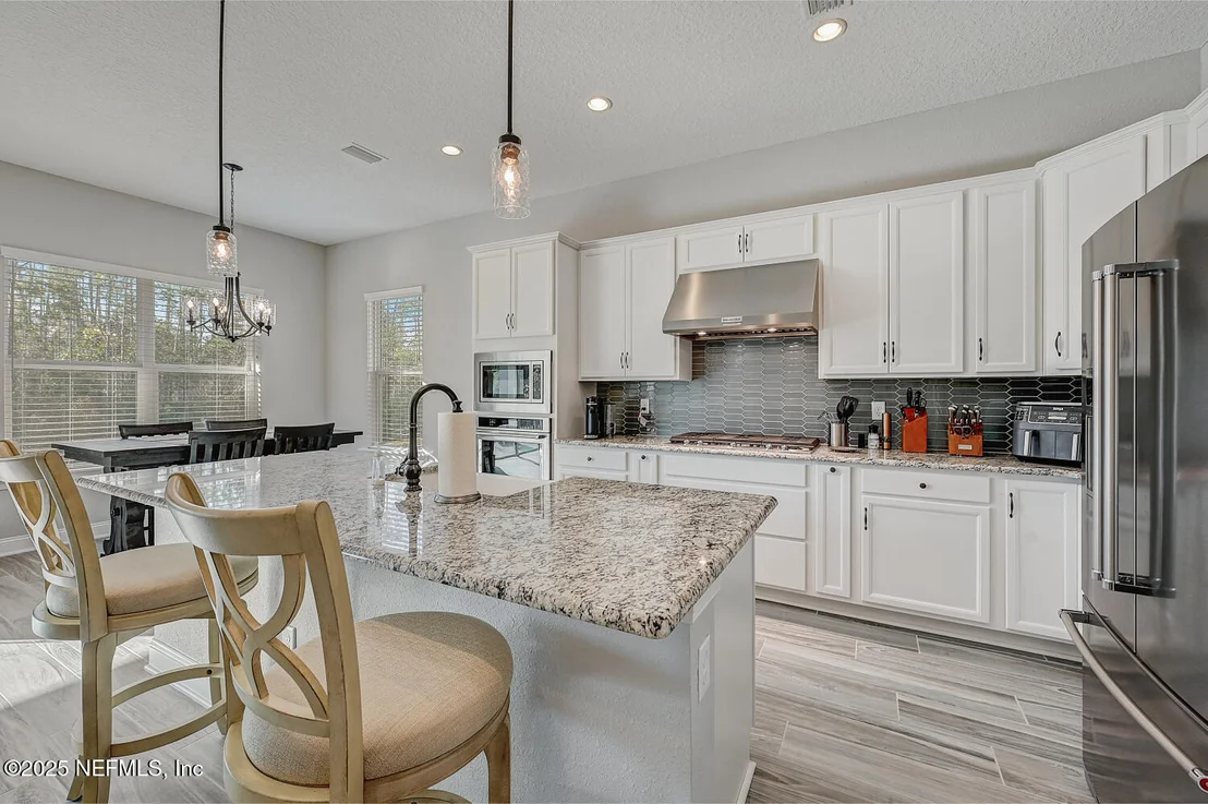 Photo of 264 VALLEY FALLS Way