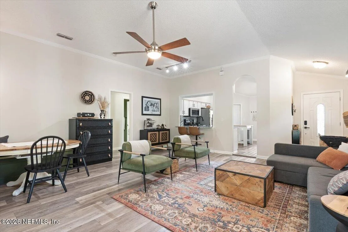 Photo of 7611 LEAFY FOREST Way