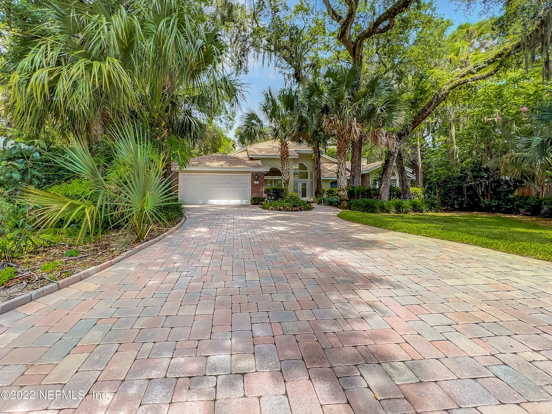 Photo of 451 SNAPPING TURTLE Court W
