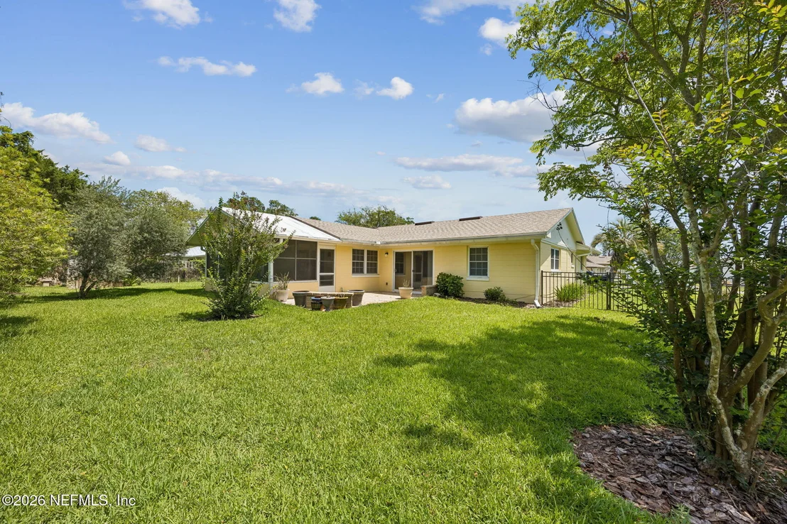 Photo of 995 ALCALA Drive