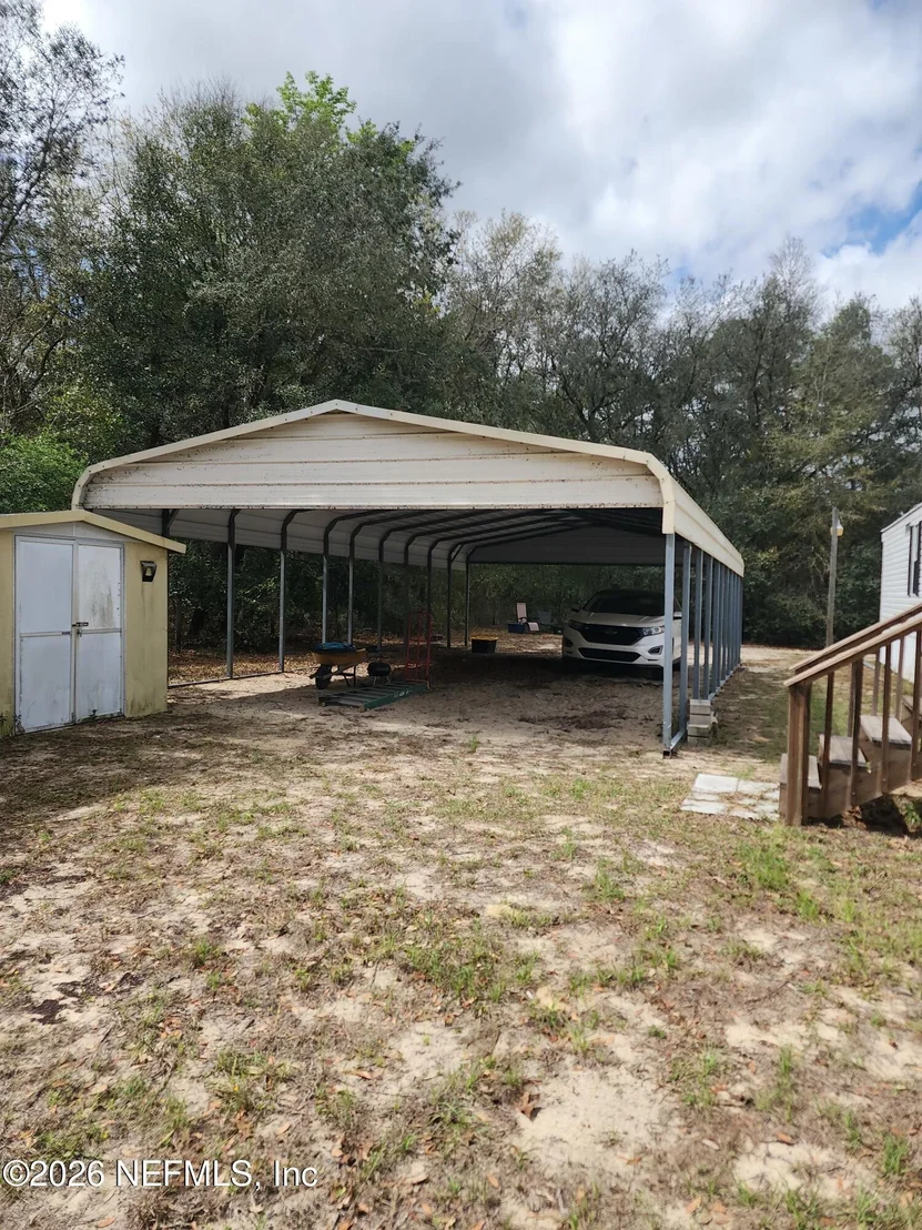 Photo of 231 LAKEVIEW Court