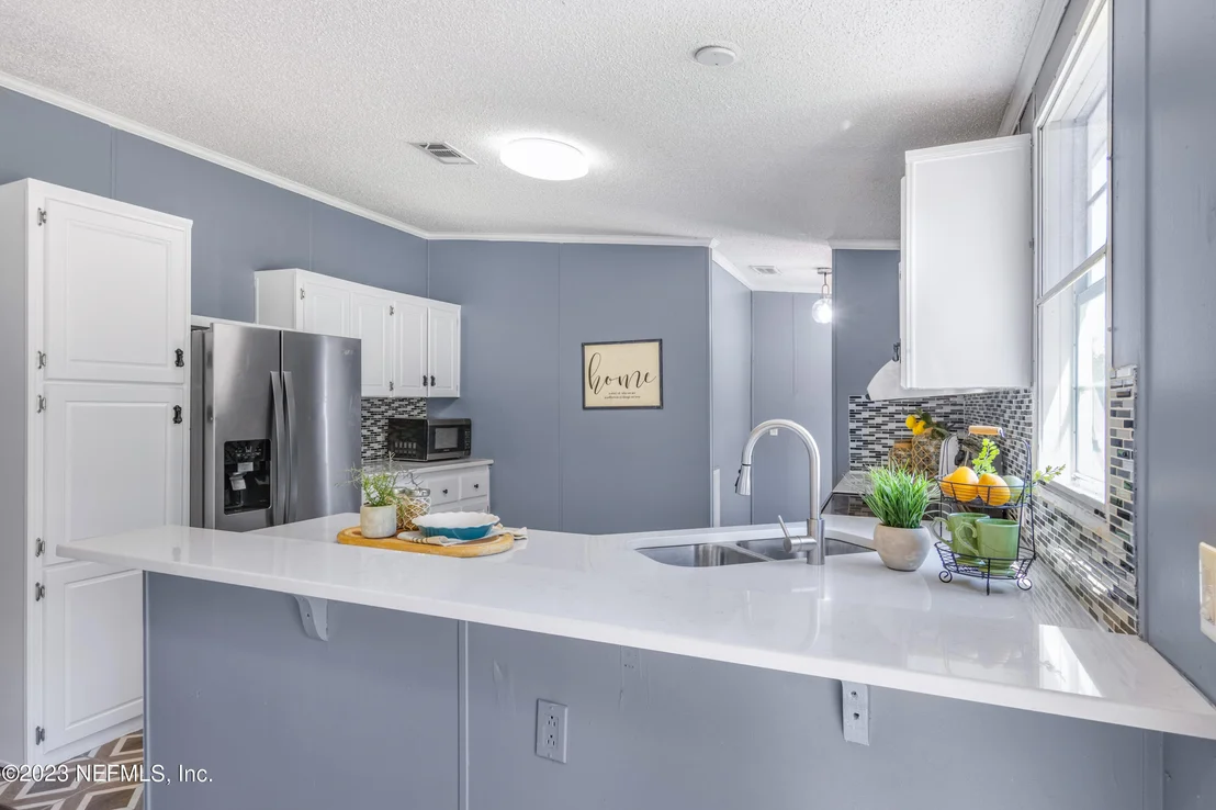 Photo of 44474 PINEBREEZE Circle