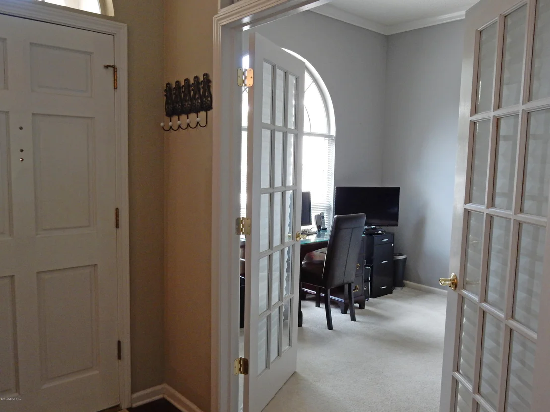 Photo of 304 LOLLY Lane
