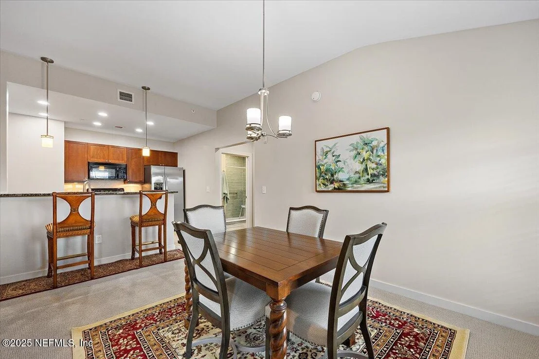 Photo of Unit 302 at 945 REGISTRY Boulevard