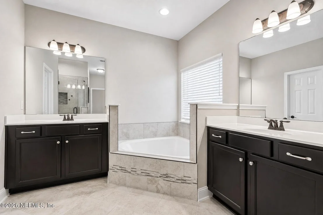 Photo of 910 LAUREL VALLEY Drive