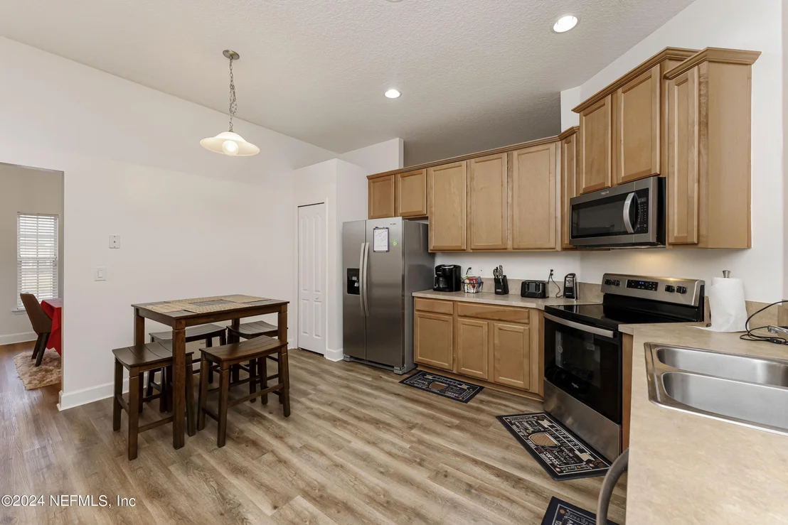 Photo of 393 SANWICK Drive