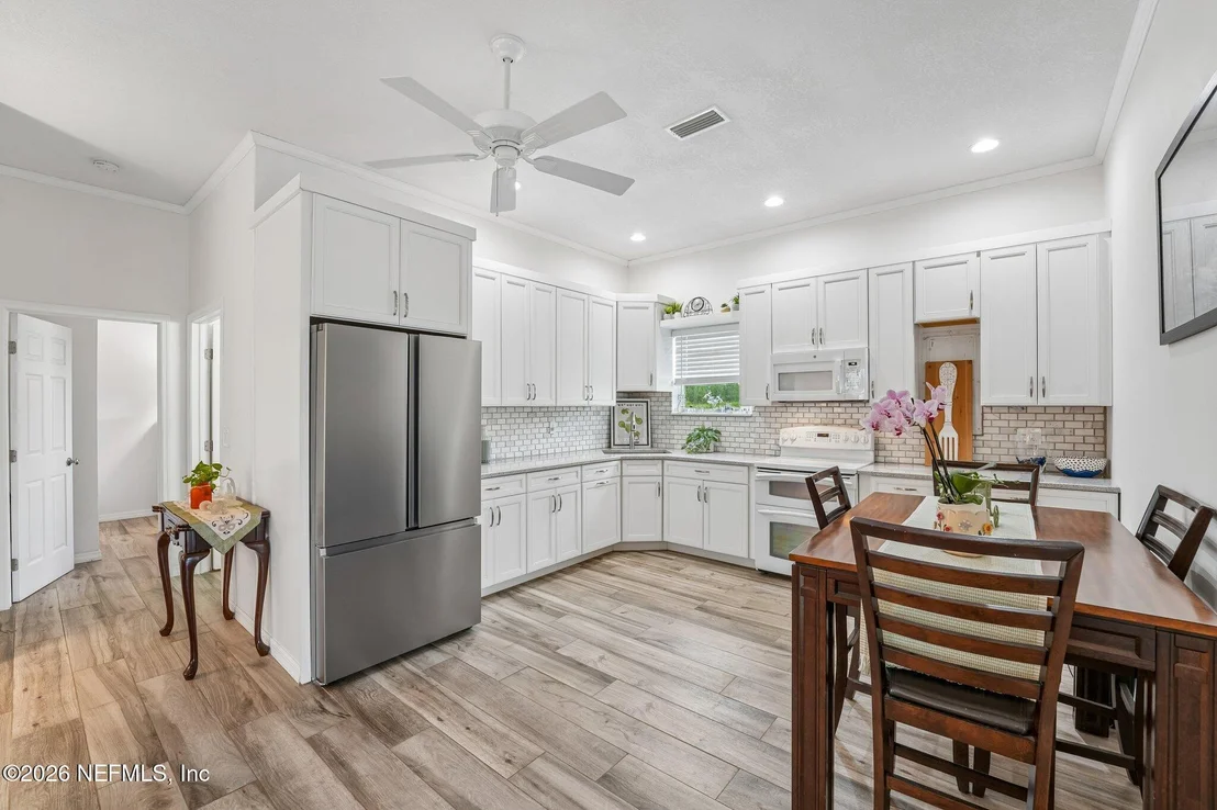 Photo of 122 MACON Road