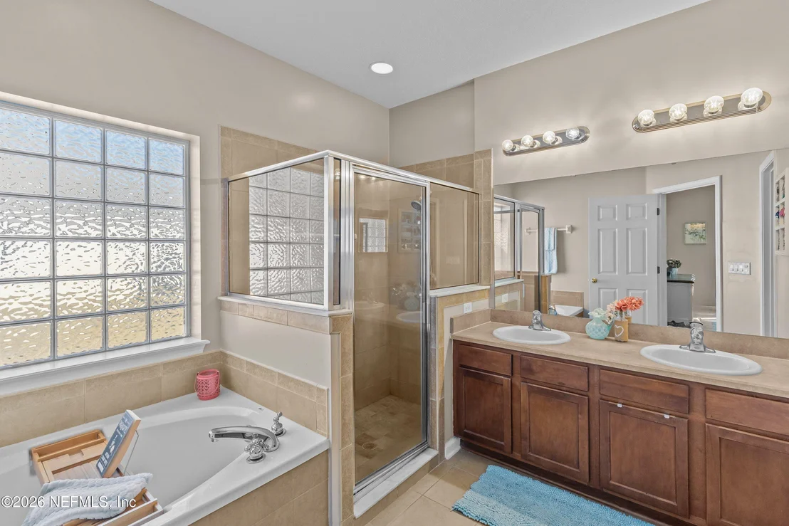 Photo of 11714 RAINDROP Road