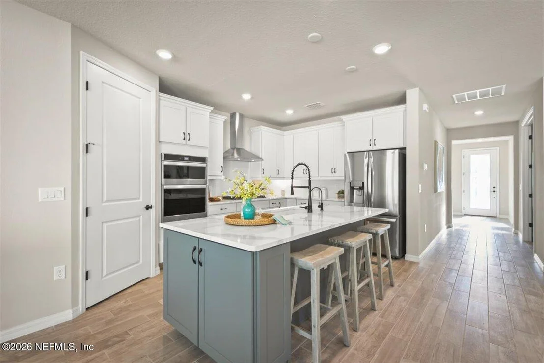 Photo of 10988 TOWN VIEW Drive