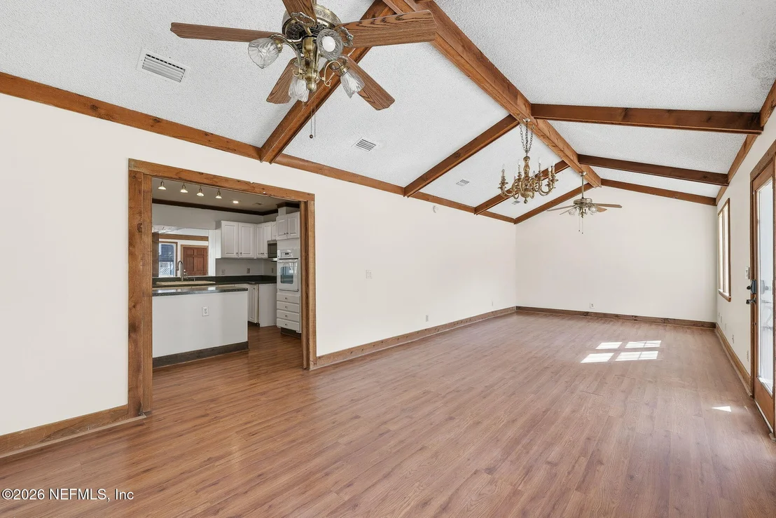 Photo of 1863 LIVE OAK Drive