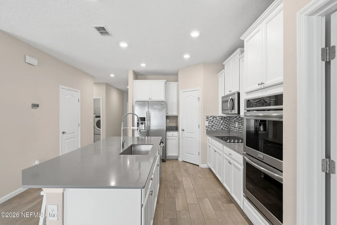Photo of 1432 KENDALL Drive