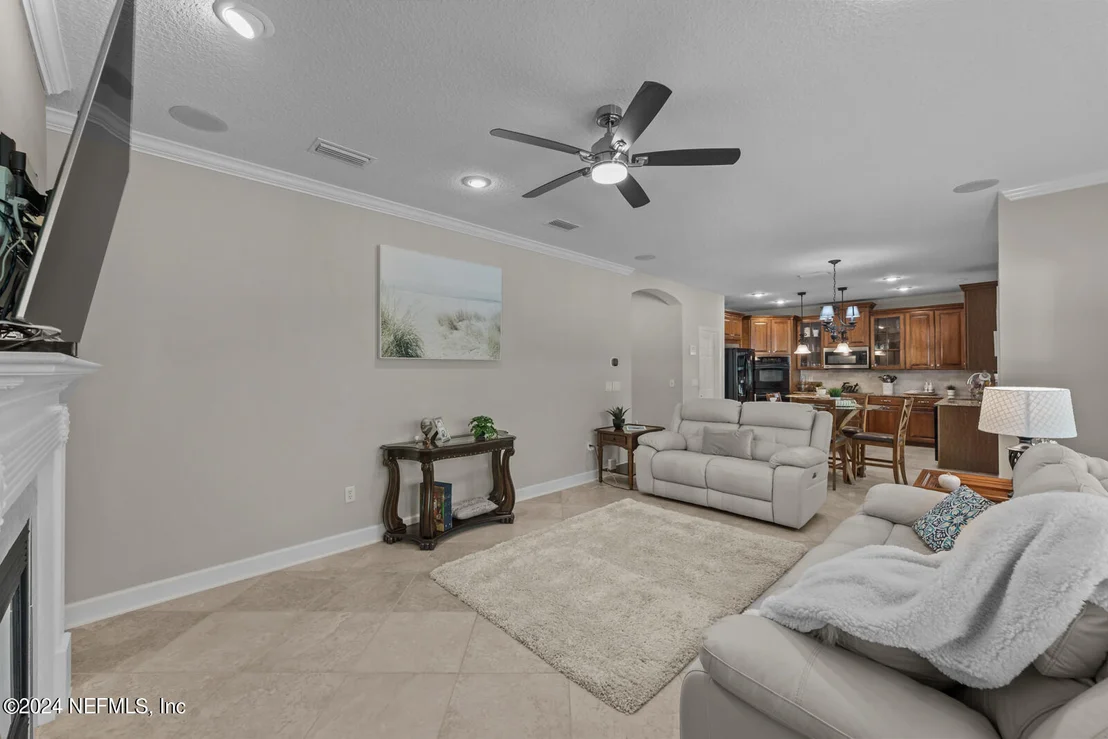 Photo of 712 CANDLEBARK Drive