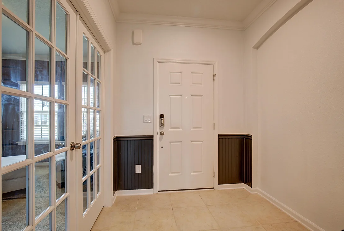 Photo of 112 BLUFFTON Court