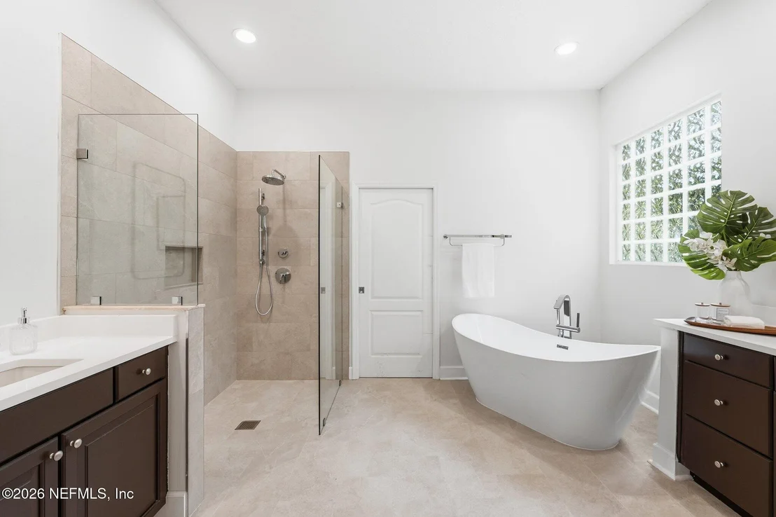 Photo of 215 PARKSIDE Drive