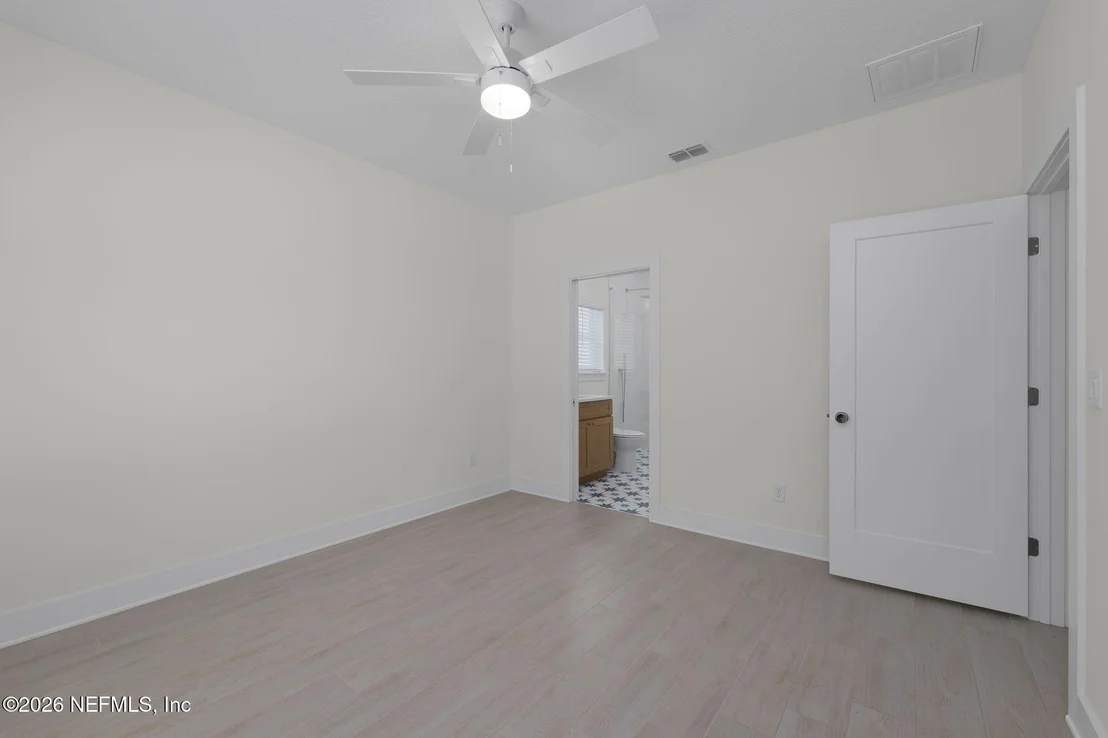 Photo of 878 W 4TH Street