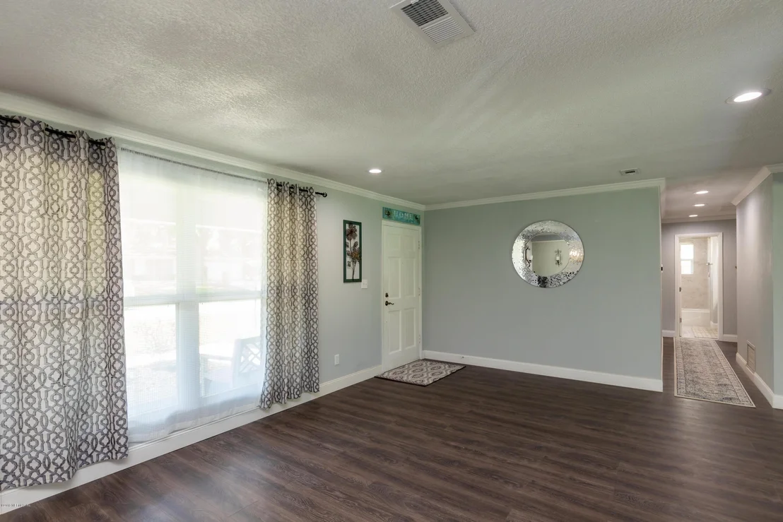 Photo of 3345 PICADILLY Lane