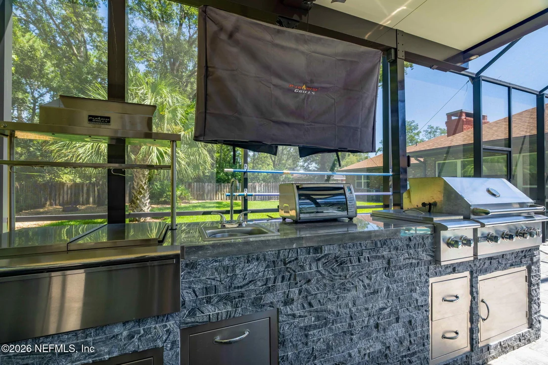 Photo of 8148 BLUE JAY Lane